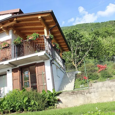 Casa Vacanze Calatorre Holiday home Bellano